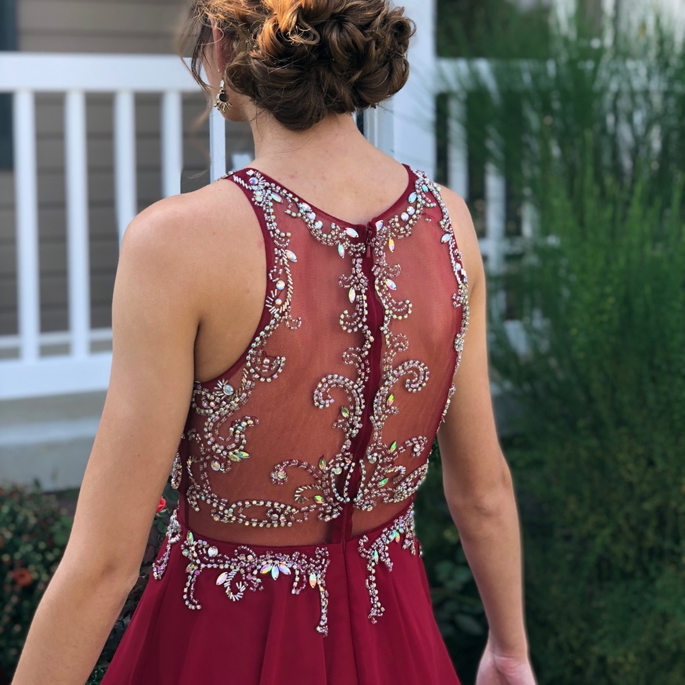 Dress - Picture 2 of 3
